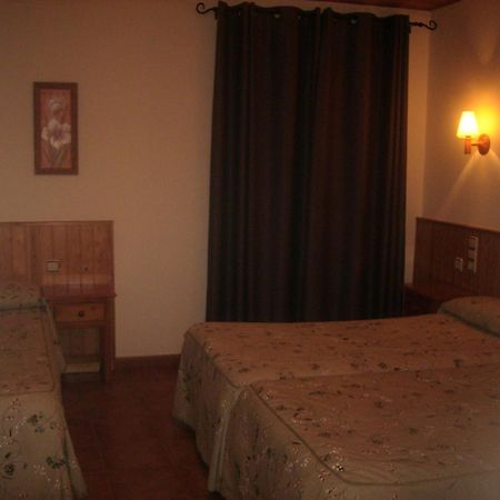 Hostal Pernalle Eril la Vall Dış mekan fotoğraf