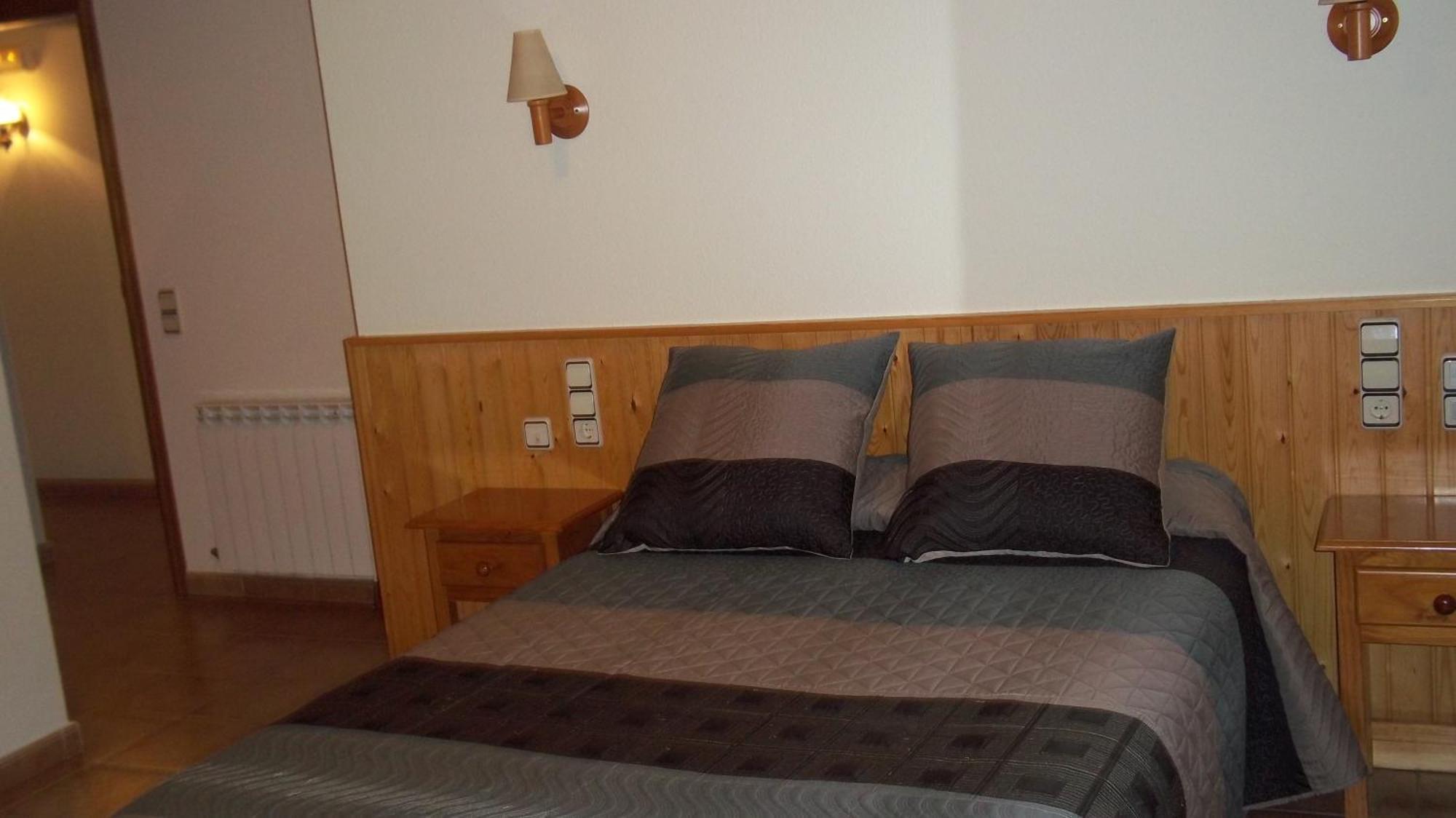 Hostal Pernalle Eril la Vall Dış mekan fotoğraf